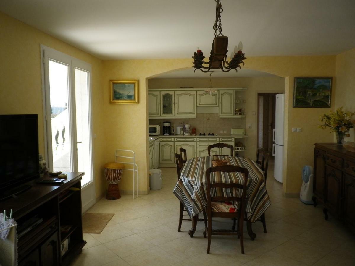 شقة La Bastide Fleurie كافالير سور مير المظهر الخارجي الصورة