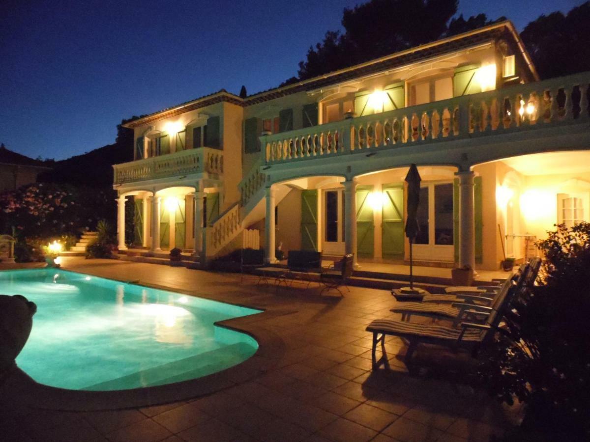 شقة La Bastide Fleurie كافالير سور مير المظهر الخارجي الصورة